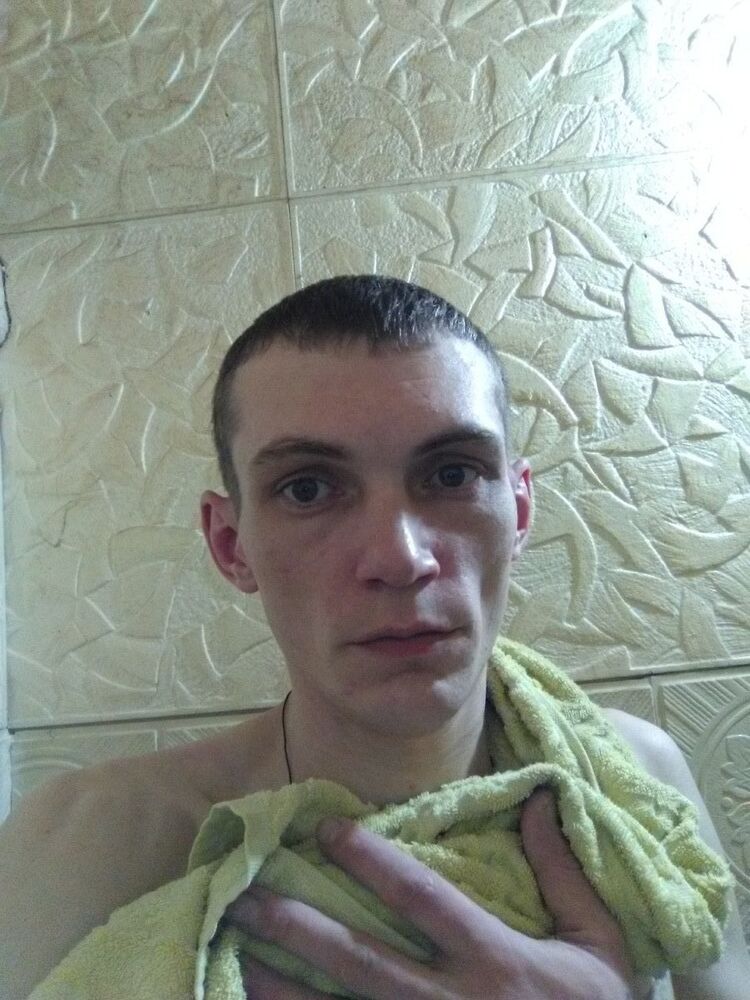  18158744  Vadim, 37 ,    