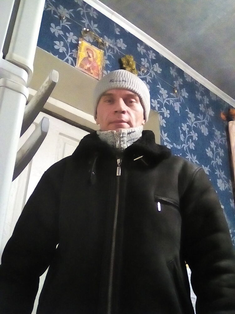  7047604  DON HUAN, 44 ,    