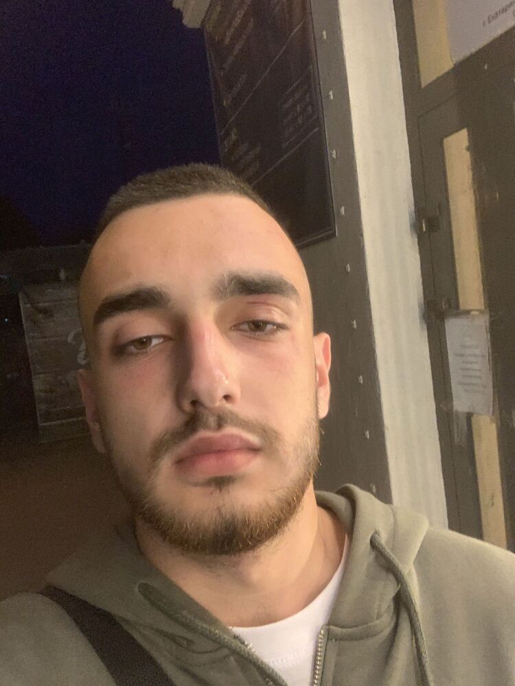  46802664  , 20 ,    