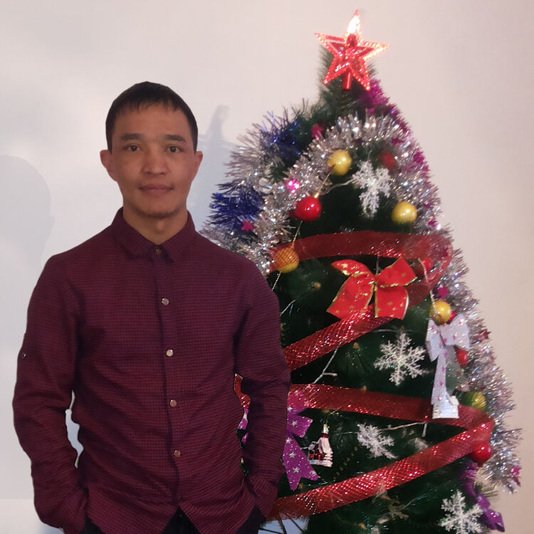  ,   Darhan, 44 ,     , c 