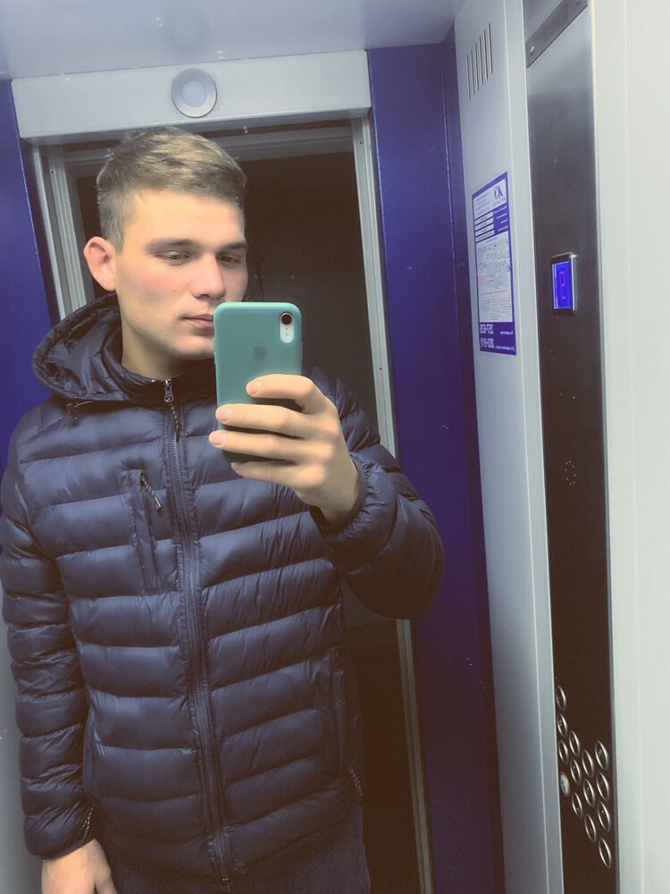  ,   Alex, 25 ,   ,   