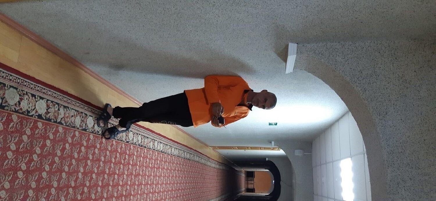  28007614  , 52 ,    