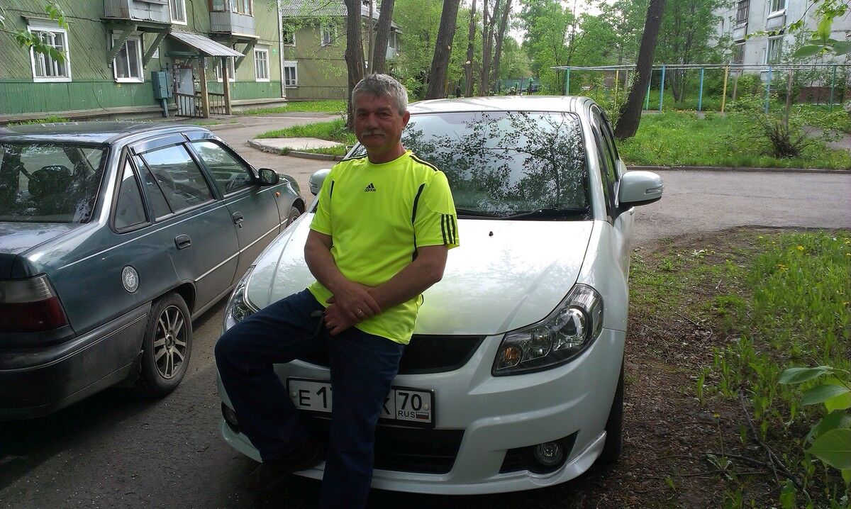 6853364  Aleksey, 64 ,    