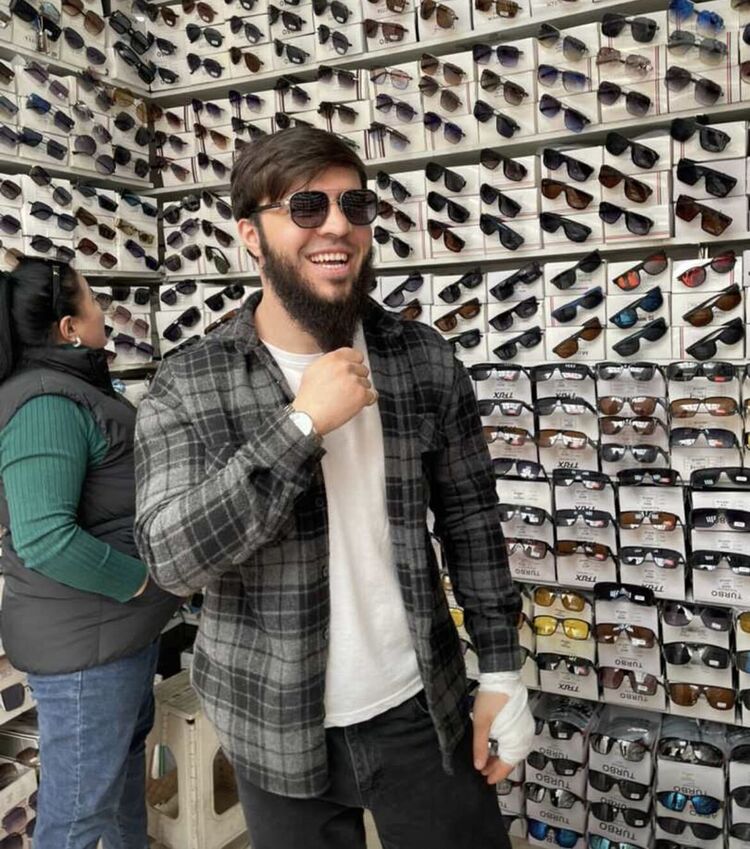  53875134  Gabriel, 26 ,    