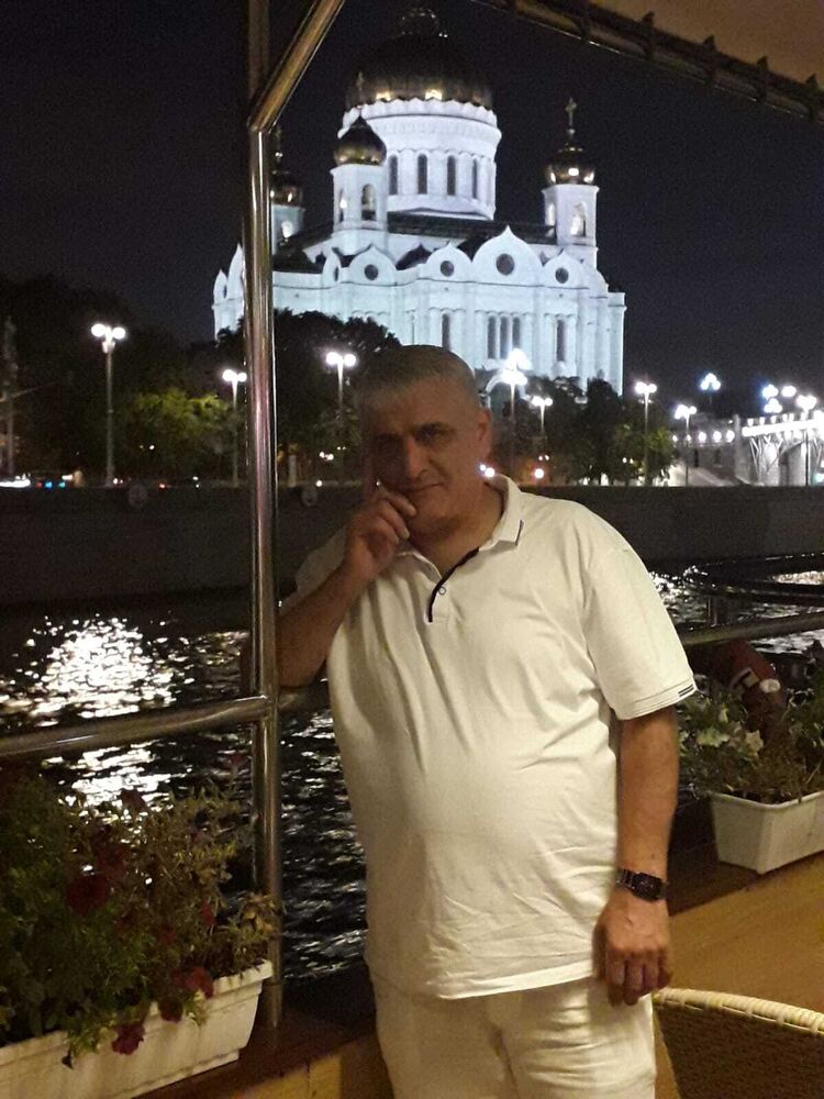  45729374  Marat, 48 ,    