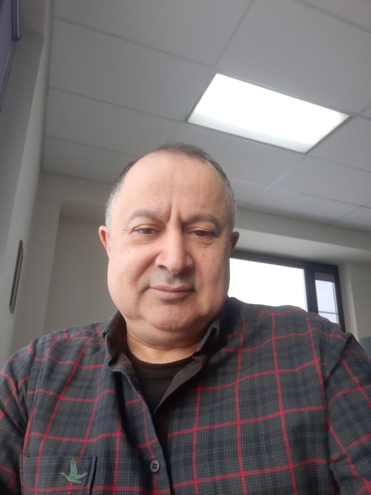  54095924  Deniz, 46 ,    
