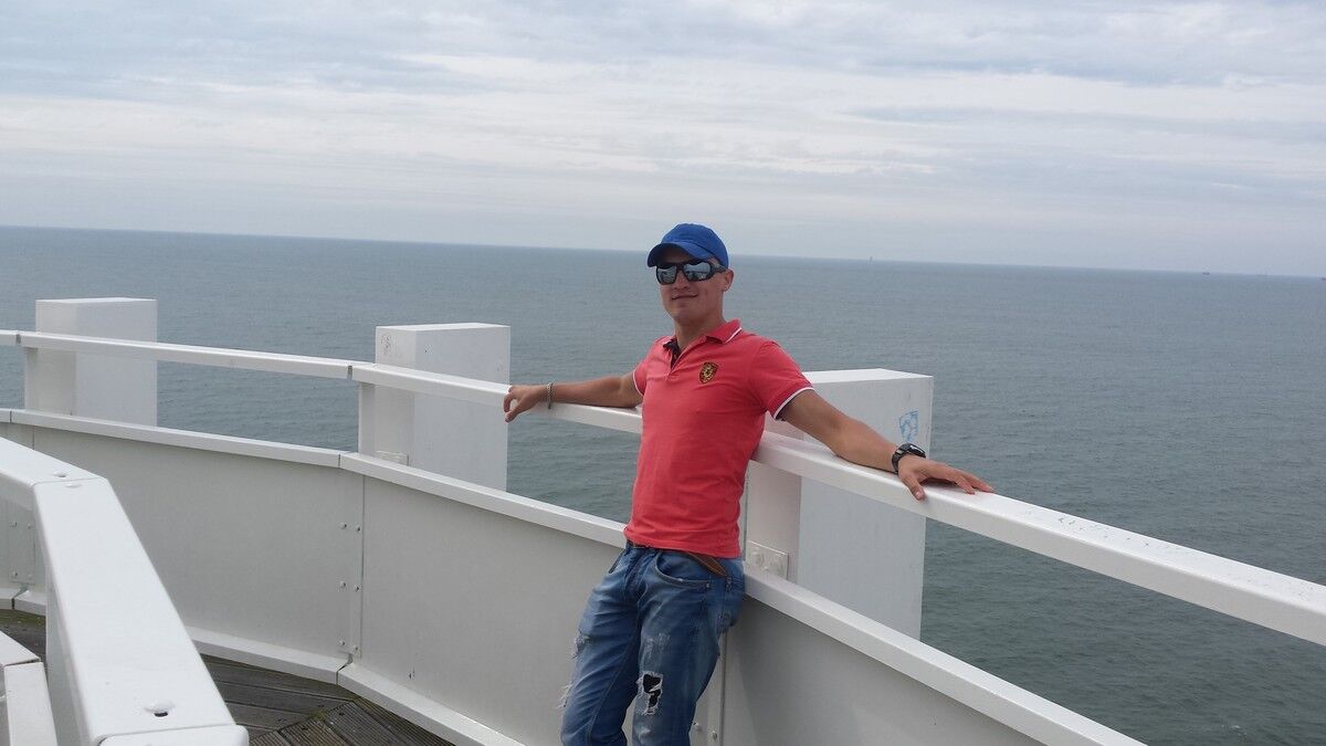  ,   Alex, 32 ,   ,   , c 
