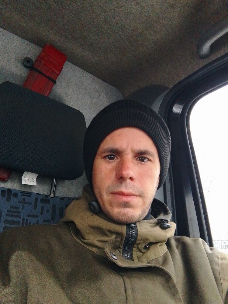  47295494  Ivan, 38 ,    
