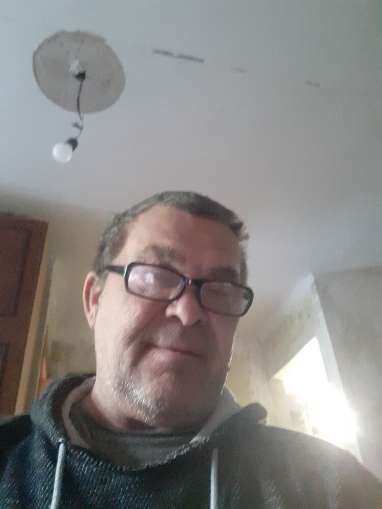  37724064  , 62 ,    