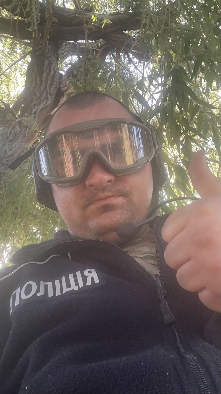  48076764  Bohdan, 32 ,    