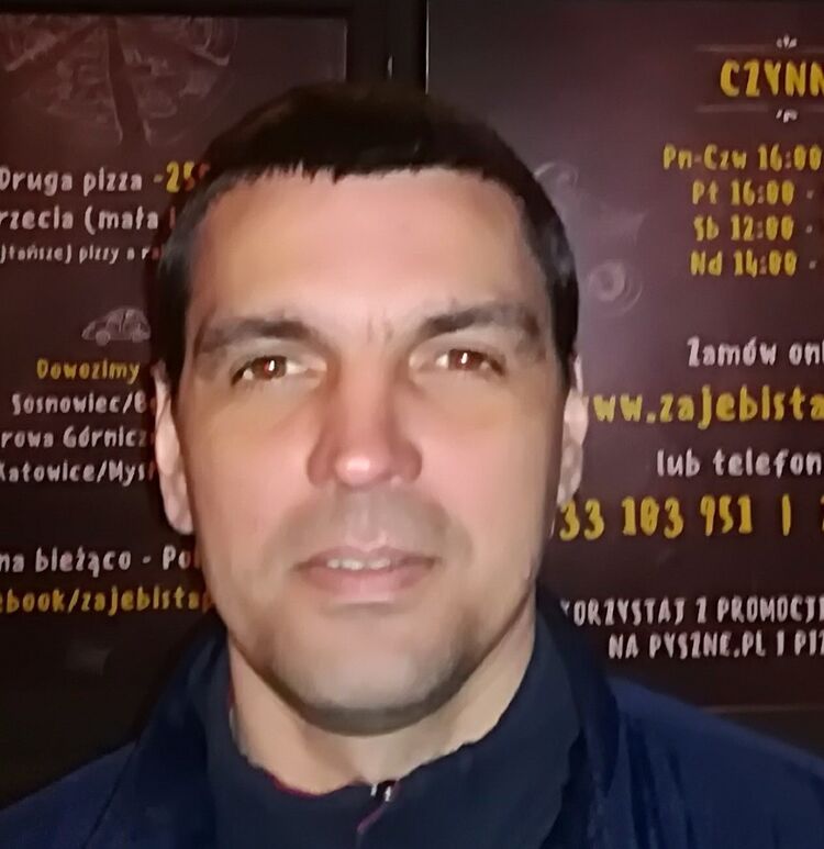  16534194  Oleg, 47 ,    