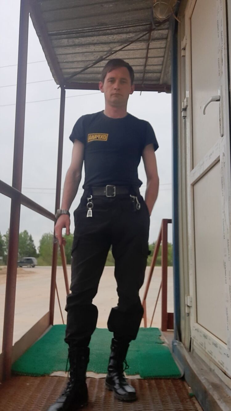  ,   Mikhail, 35 ,   ,   