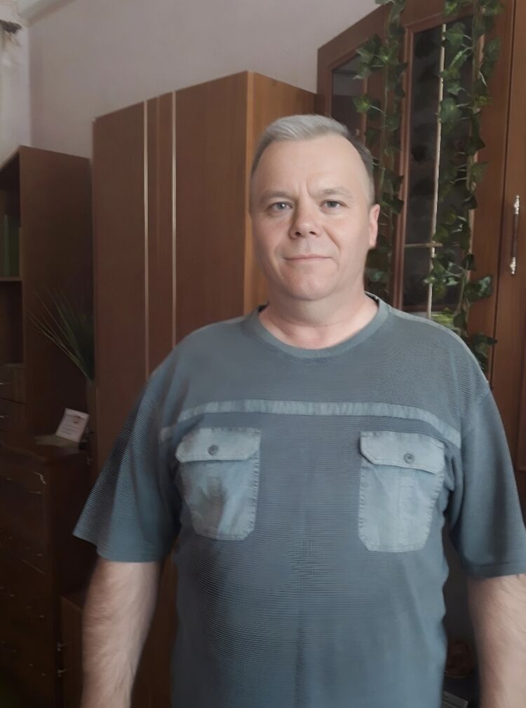  48569224   , 39 ,    