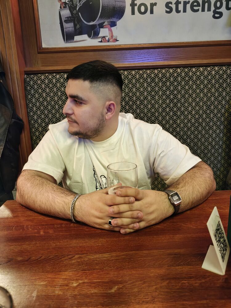  54293104  Karen, 24 ,    