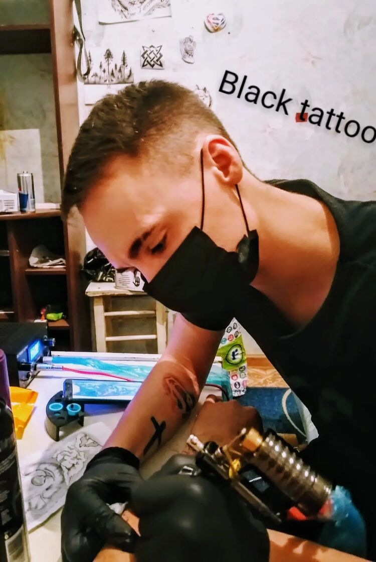 24900304  , 33 ,    