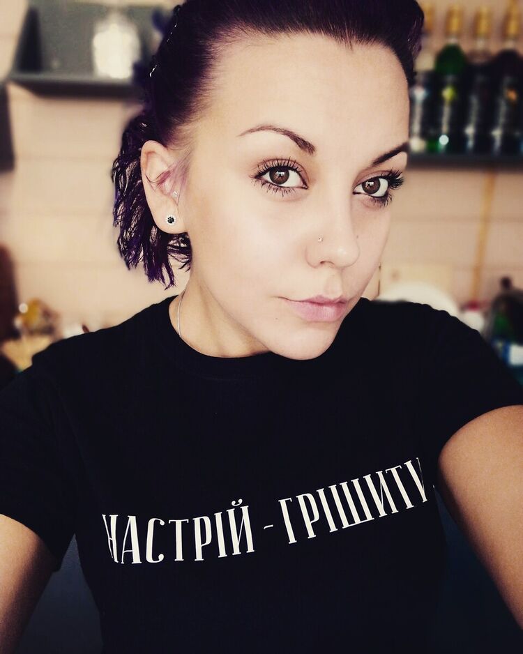  21669484  , 27 ,    
