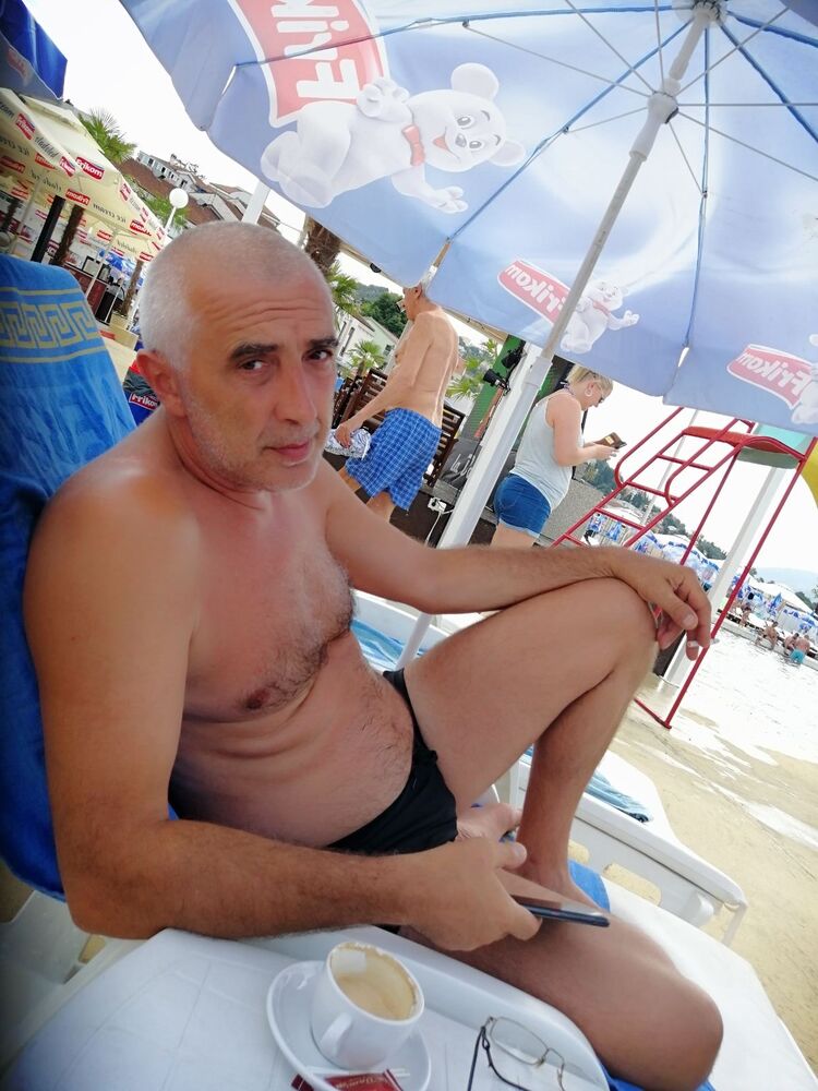 42460074  , 55 ,    Backa Topola