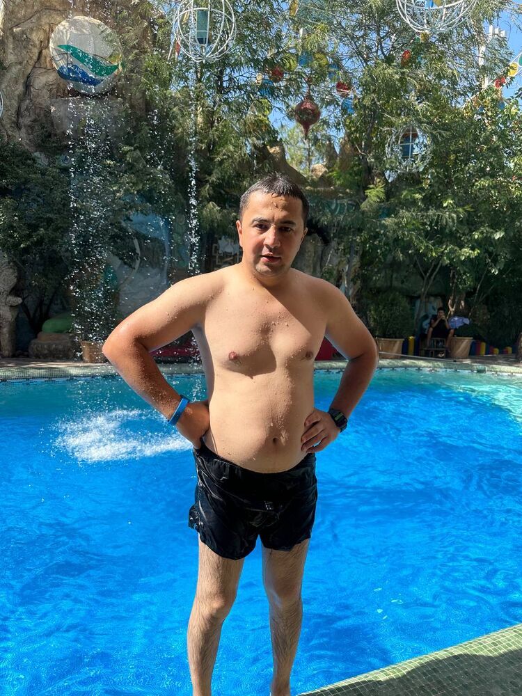  37273234  Timur, 31 ,    