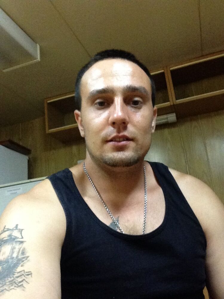  ,   Ruslan, 35 ,   ,   , c 