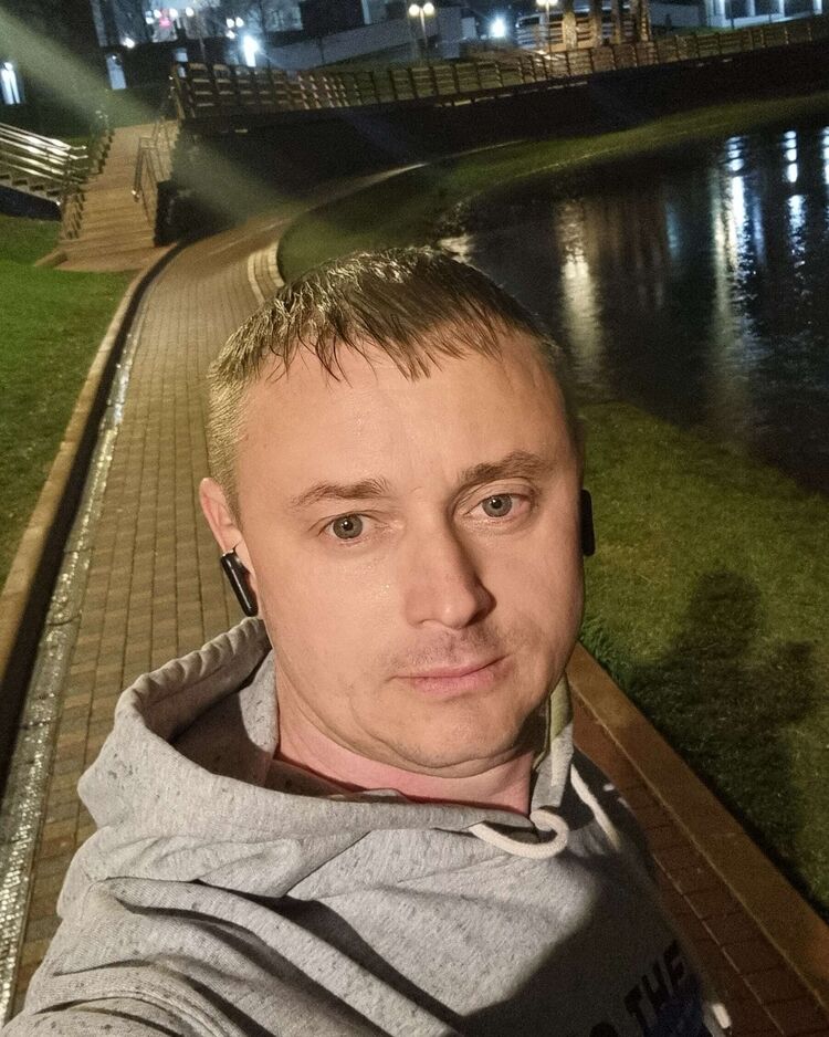  52887194  , 39 ,    