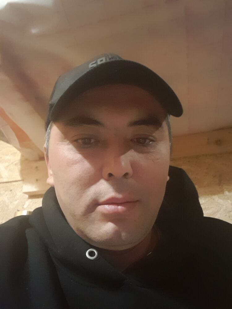  41577894  FARRUX, 40 ,    