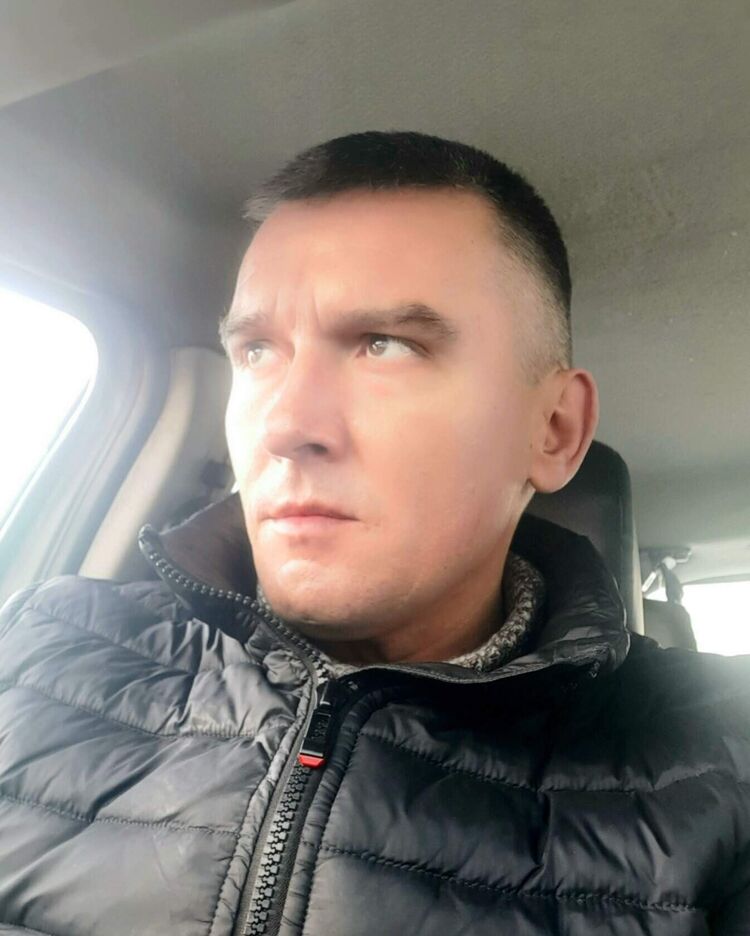  25647444  , 49 ,    
