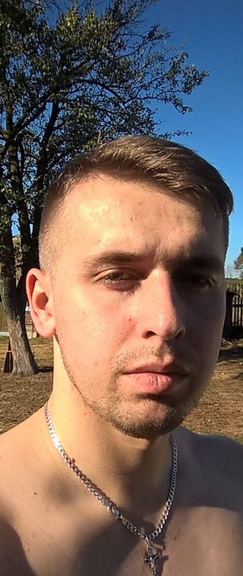  ,   Artur, 36 ,   ,   , c 