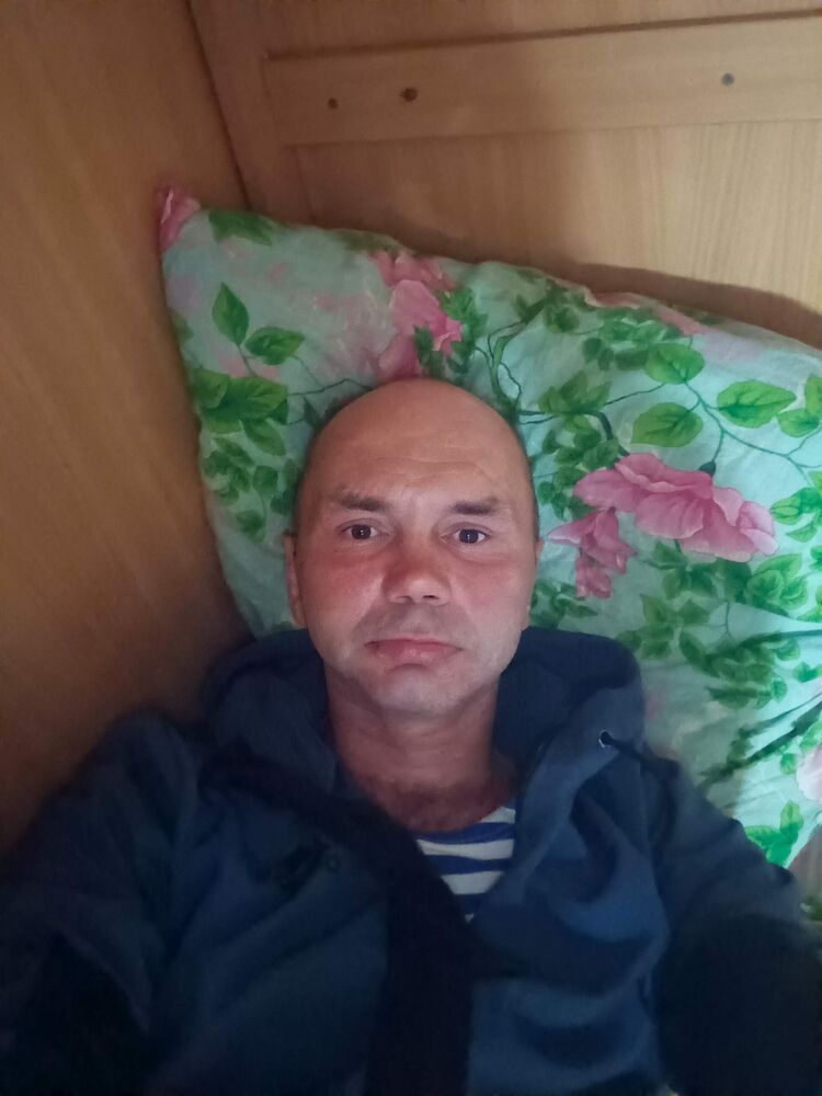  46802784  , 42 ,    