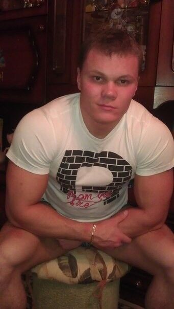  8809754  Artem, 34 ,    