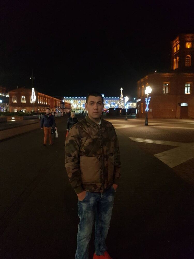 ,   Vasea, 31 ,  