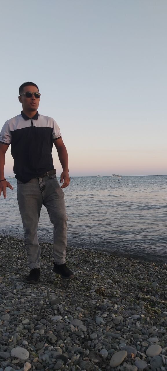  39628674  Zubair, 26 ,    