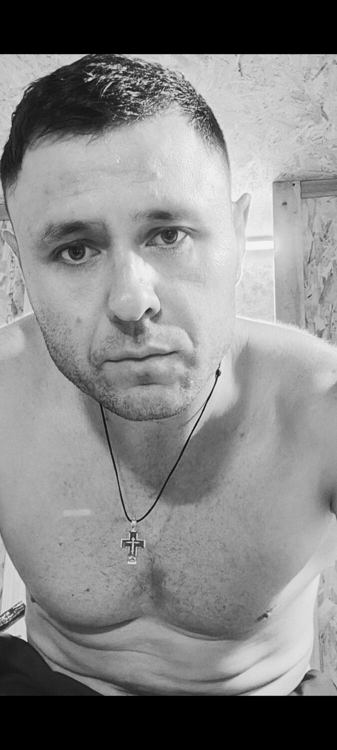  53974514  Mikl, 35 ,    