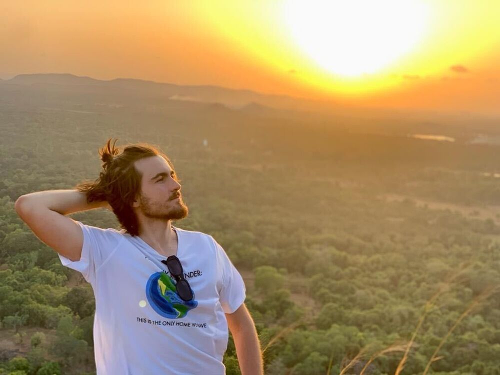  37728764  Oleg, 23 ,    