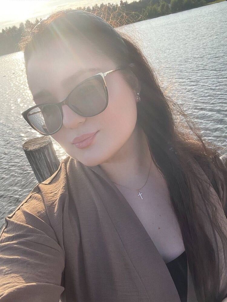  53426454  , 24 ,    -