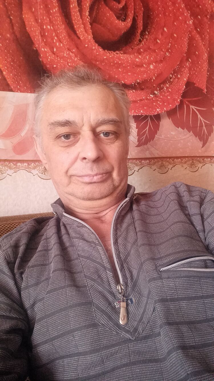  44182294  , 46 ,    