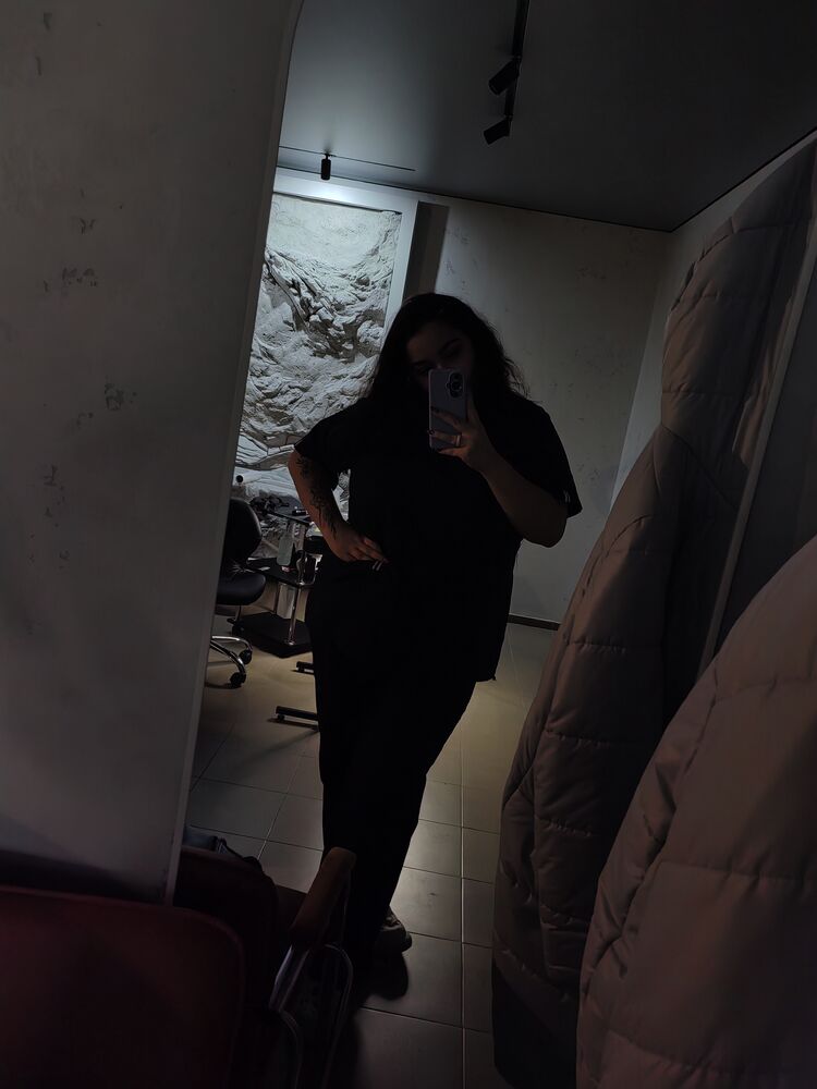  49872314  Feride, 25 ,    