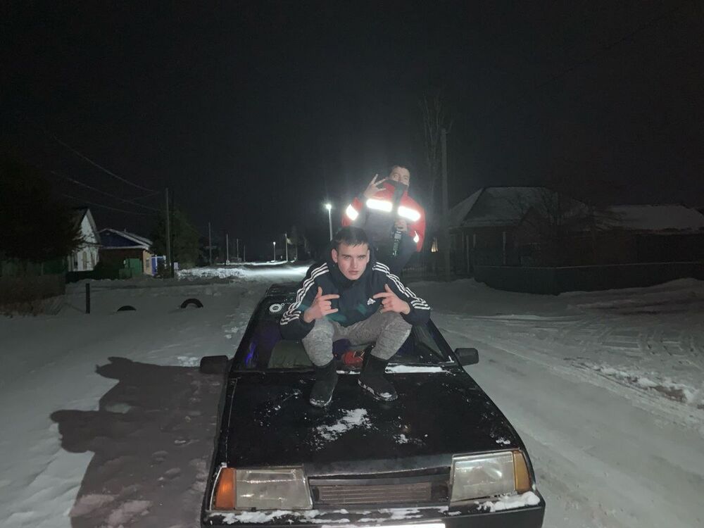  48608674  , 19 ,    