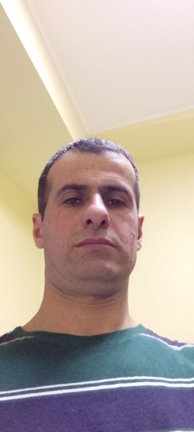  48537094  Zikriyo, 38 ,    