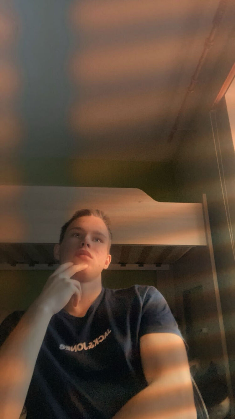  47683904  , 19 ,    
