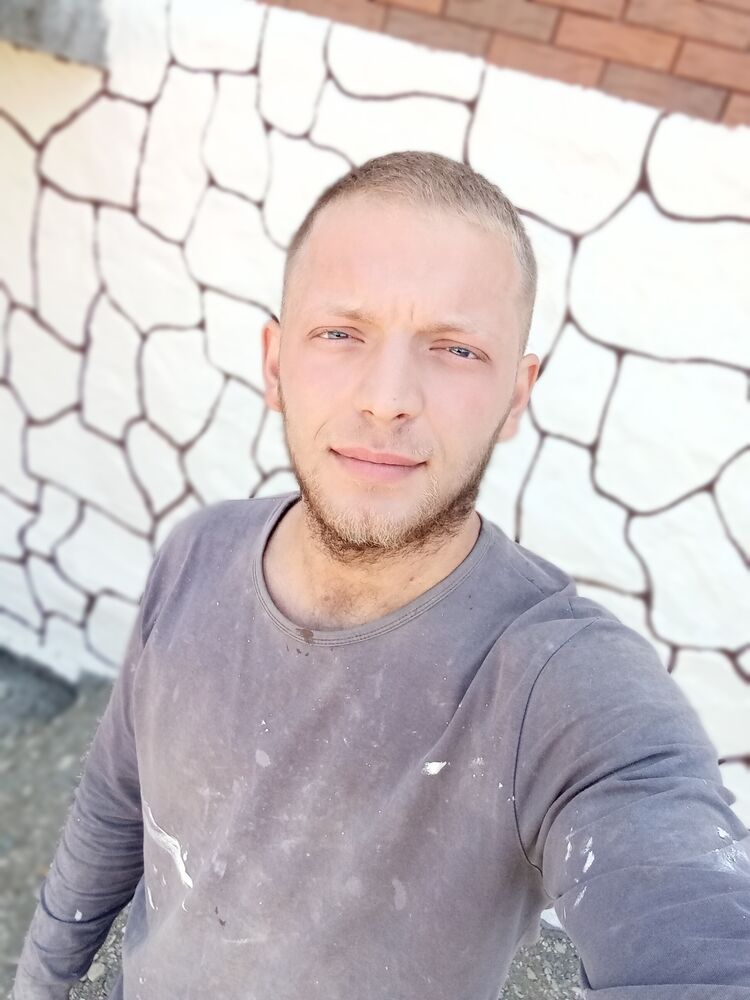  ,   Maxim, 28 ,   ,   
