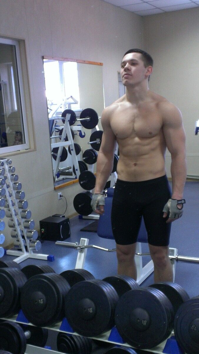  ,   Viktor, 31 ,   ,   , c 