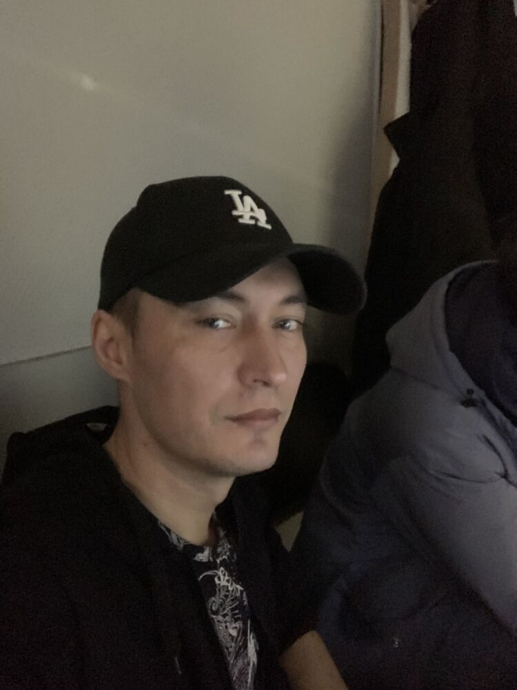  52885884  Denis, 42 ,    -