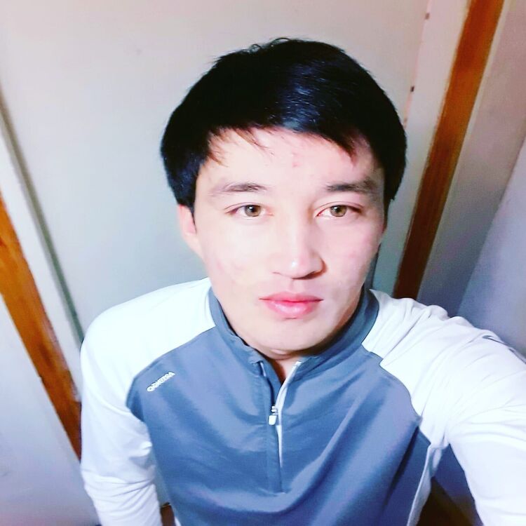  51802594  Kairat, 33 ,    