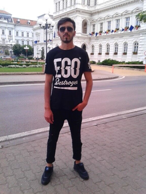  ,   Sergiu, 34 ,   ,   , c 