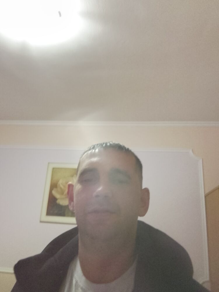  32068044  , 35 ,    