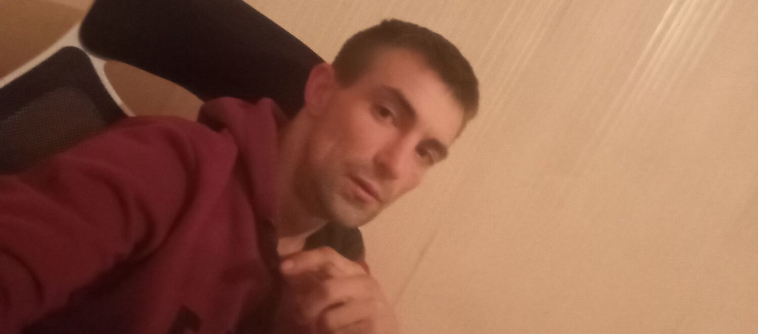  53861284  Gogo, 31 ,    