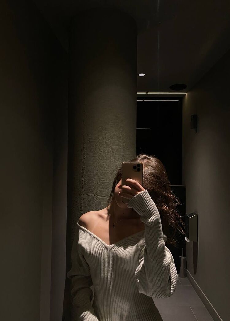  38945644  , 28 ,    