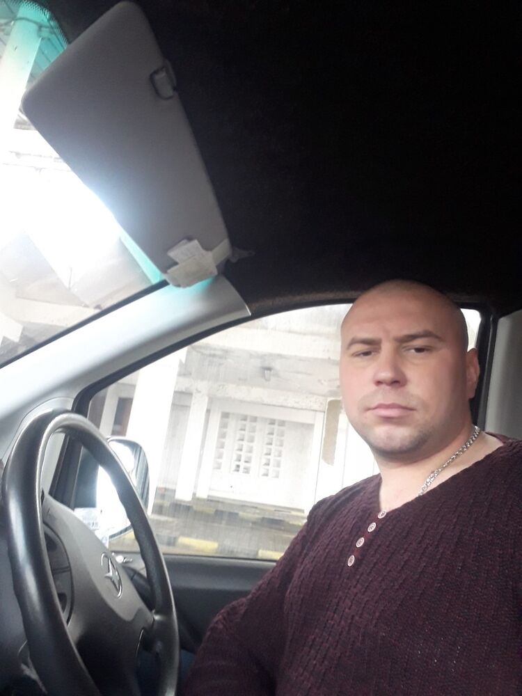  ,   David, 37 ,   ,   , c 
