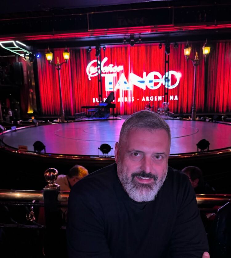 ���������� Blue Lake, ���� ������� Adams, 47 ���, ������������ ��� ������, ����� � ���������