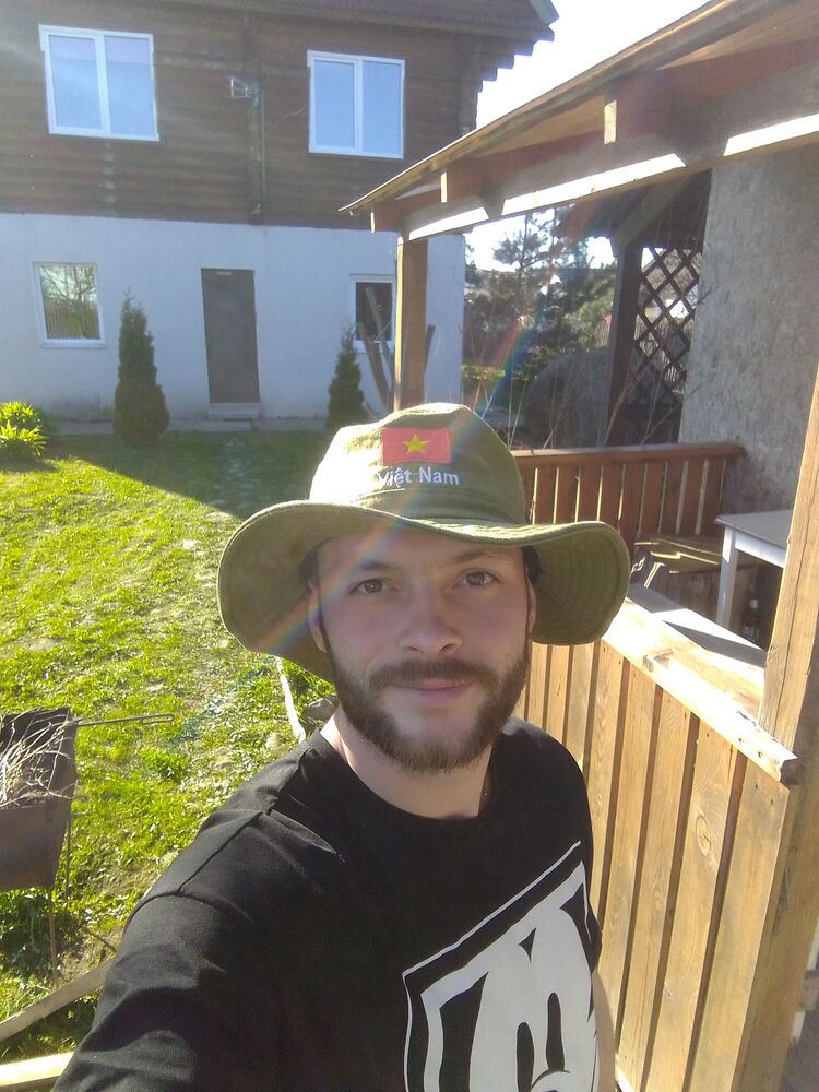  30104864  , 32 ,    